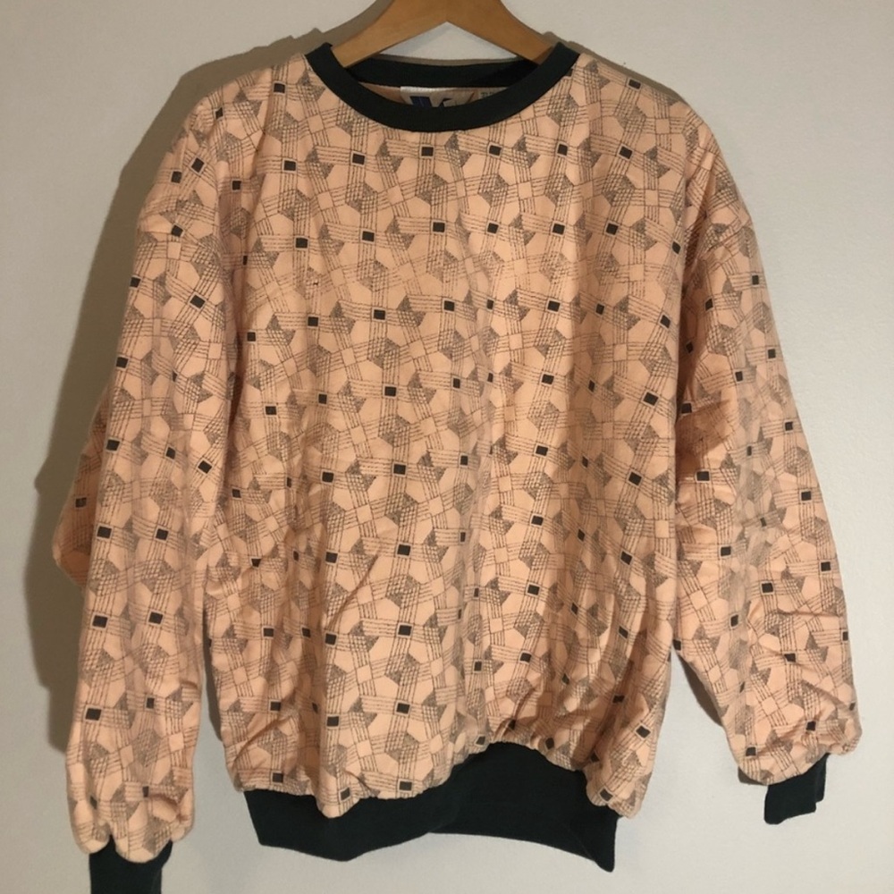 Light Pink Retro Sweatshirt
Size Large